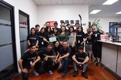 �����״Ρ����硱��Ƭ ƽ��ҹ����