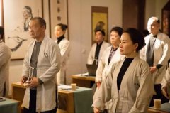 �����ź��Ϸֹ�˾Я�ֶ�������ҽ�ݾٰ조�������ѻᡤ��������ɳ�����